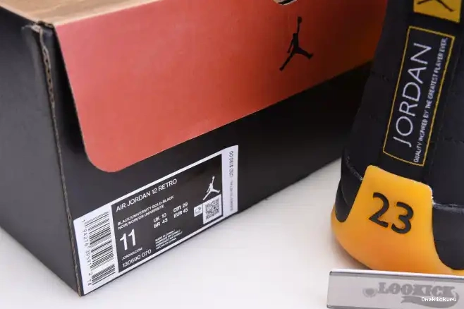 One Kick Black Jordan Retro 12 Gold University Air 130690-070 0701